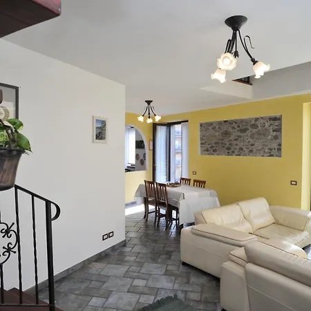 Appartement Stone Deluxe Maslianico
